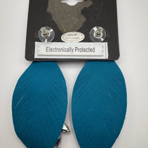 Nicole Miller New York Stoned Drop Earrings - Picture 4 of 5